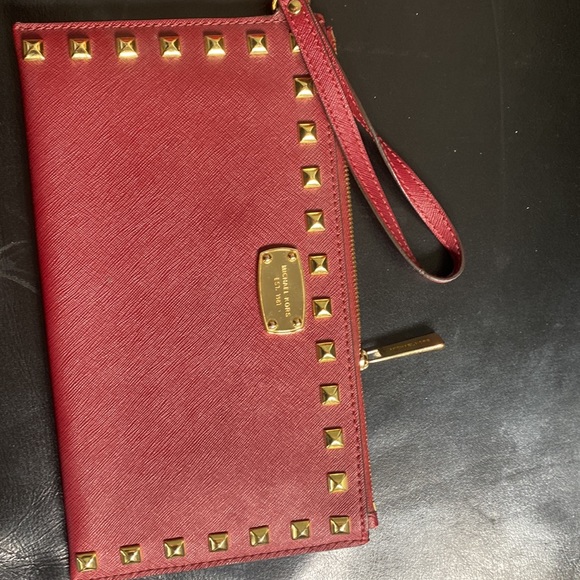 Michael Michael Kors Bags Mk Burgundy Wristlet - Picture 2 of 3